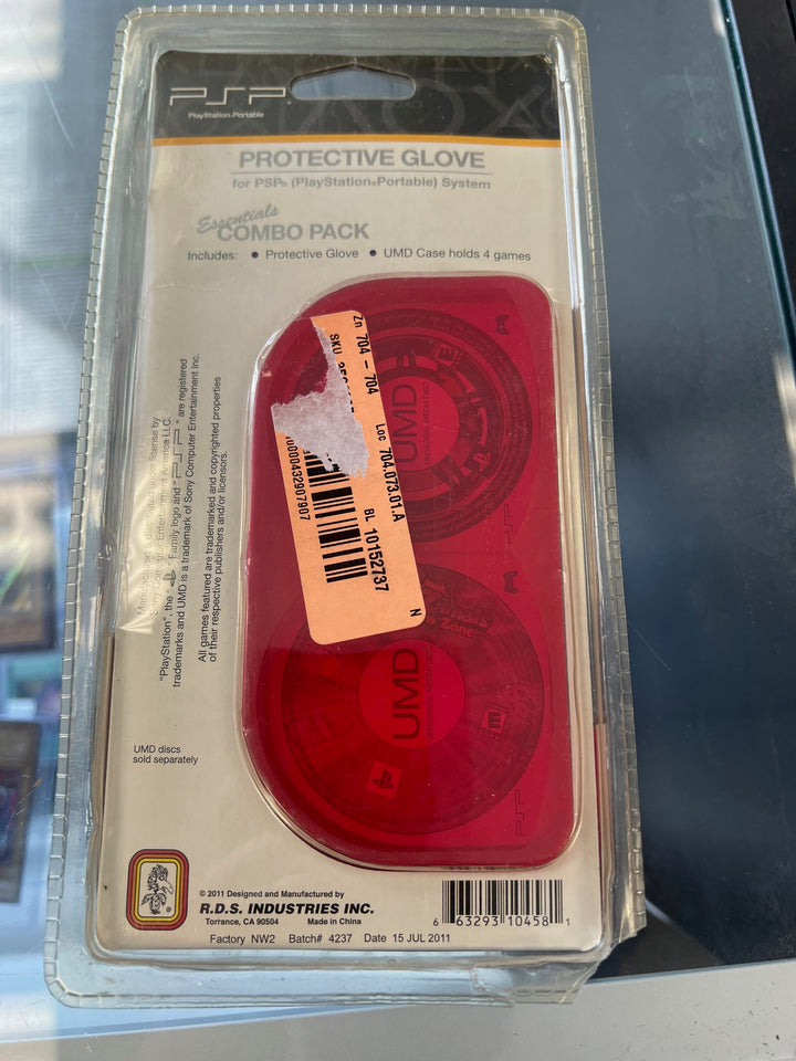 PSP Protective Glove New Sealed Holds 4 UMD Games NEW SEALED NA41925