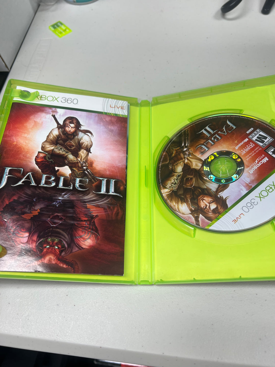 Fable II for Microsoft Xbox 360 in case. Tested and Working.     DO61124