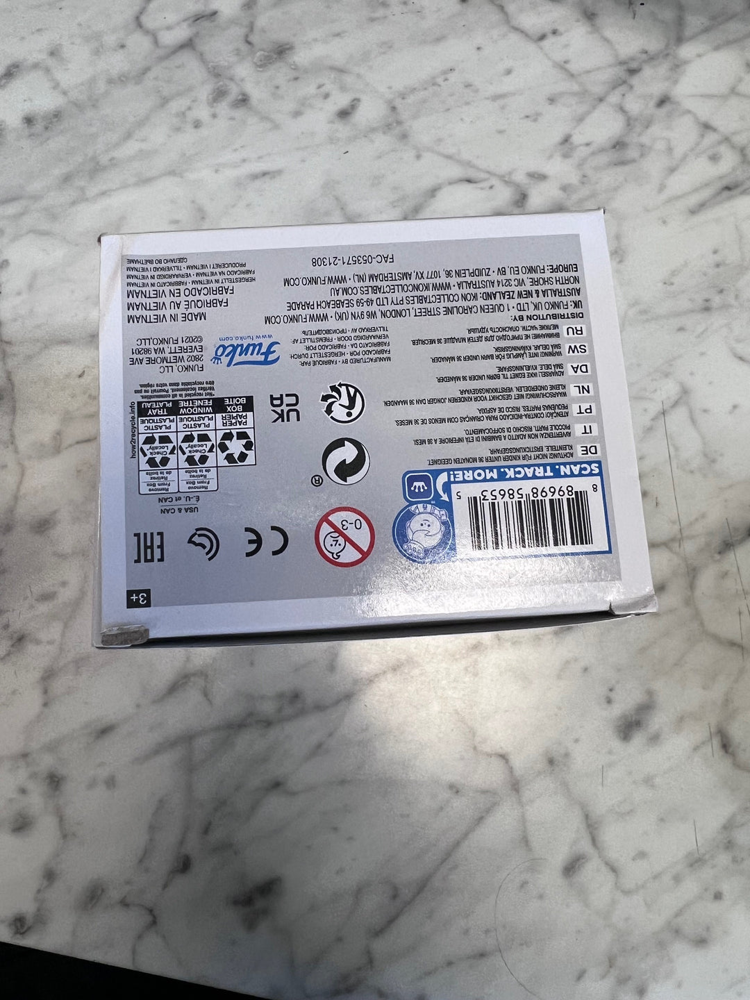 Funko Pop! Captain Carter #968 Marvel What If?  Dinged Corners FP10525