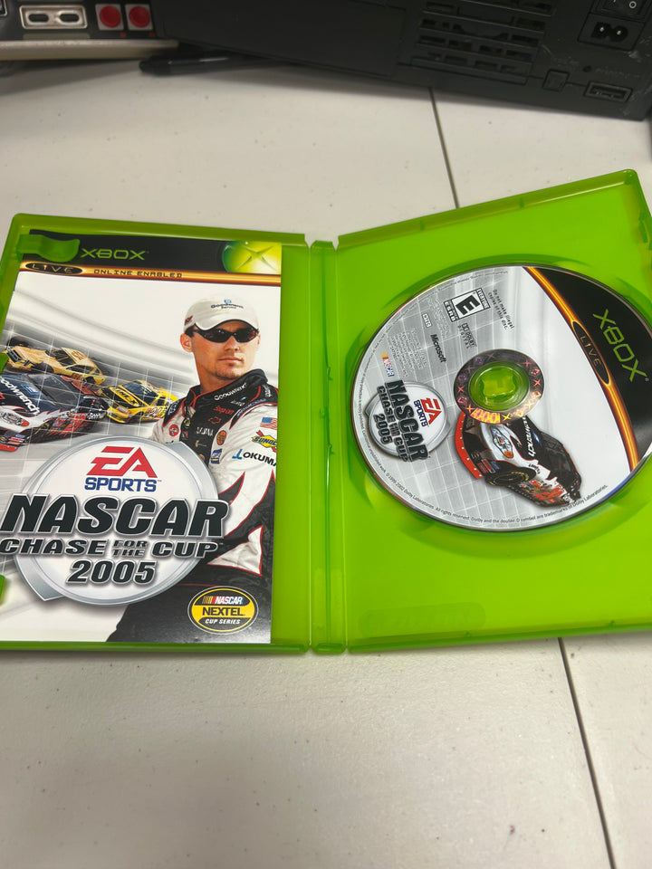 Nascar Chase for the Cup 2005 for Original Microsoft Xbox in case. Tested and Working.  UD112124