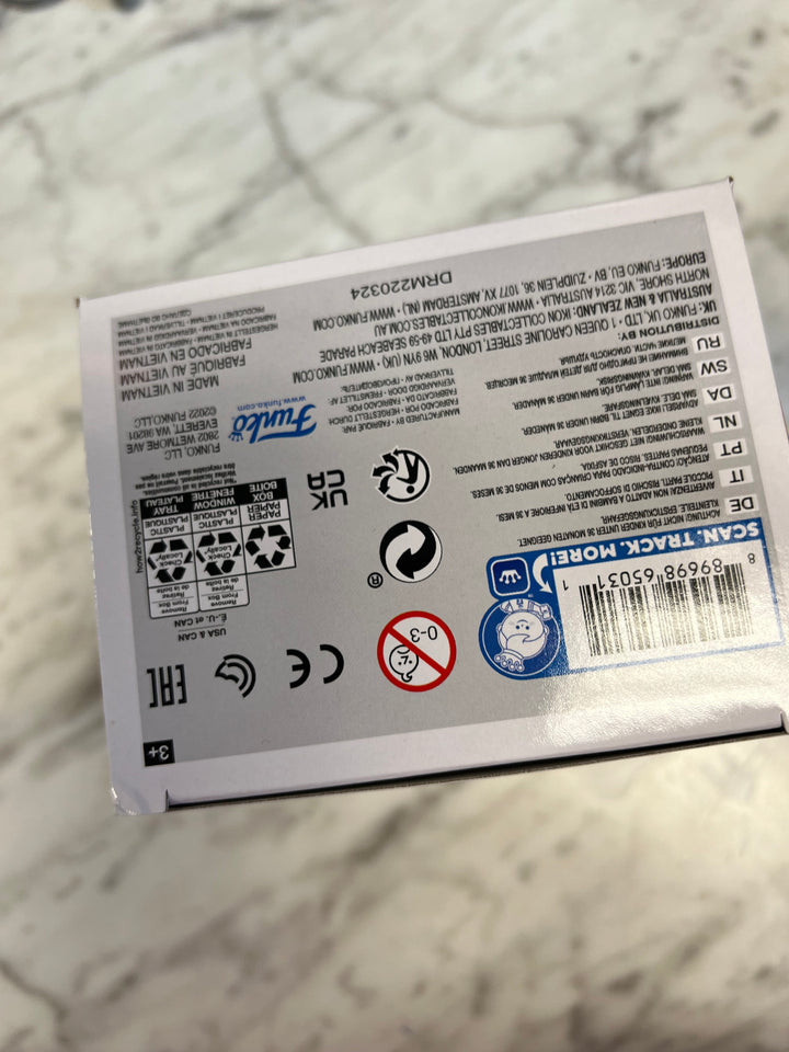 Funko Pop! Black Adam #1231 Amazon GITD Yellow Eyes DC Movies FP122224