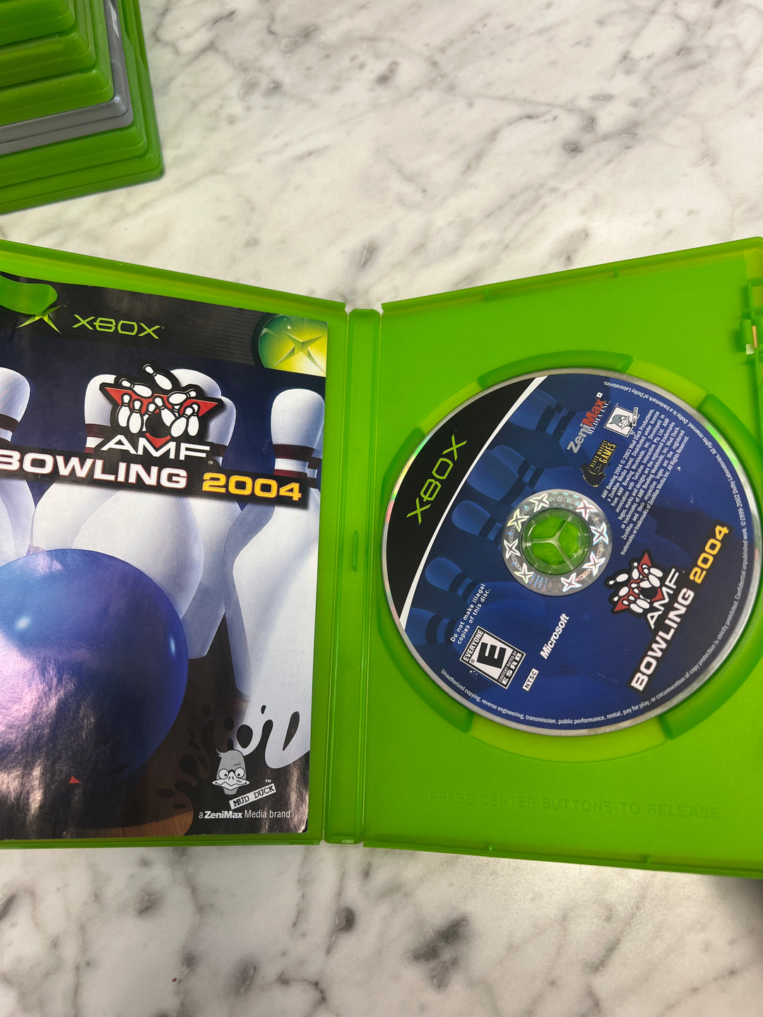 AMF Bowling 2004 for Original Microsoft Xbox in case. Tested and Working.     DO61124