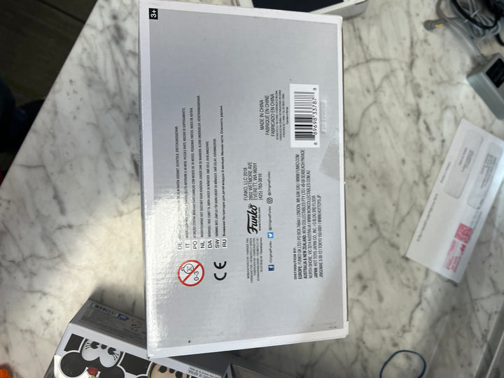 Funko Pop! Grindelwald with Thestral Movie Moments Damaged Top NEW FP122224