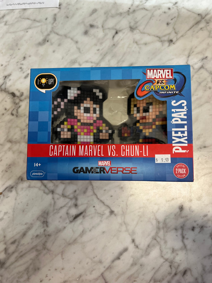 Pixel Pals Marvel Vs Capcom Infinite Captain Marvel vs. Chun-Li Gamerverse FP122224