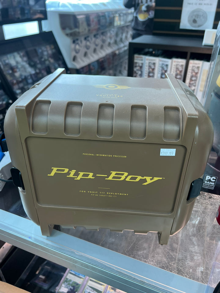 Fallout 4 Pip-Boy Model 3000 Mk IV with Case - Damaged/With Game   UA81826