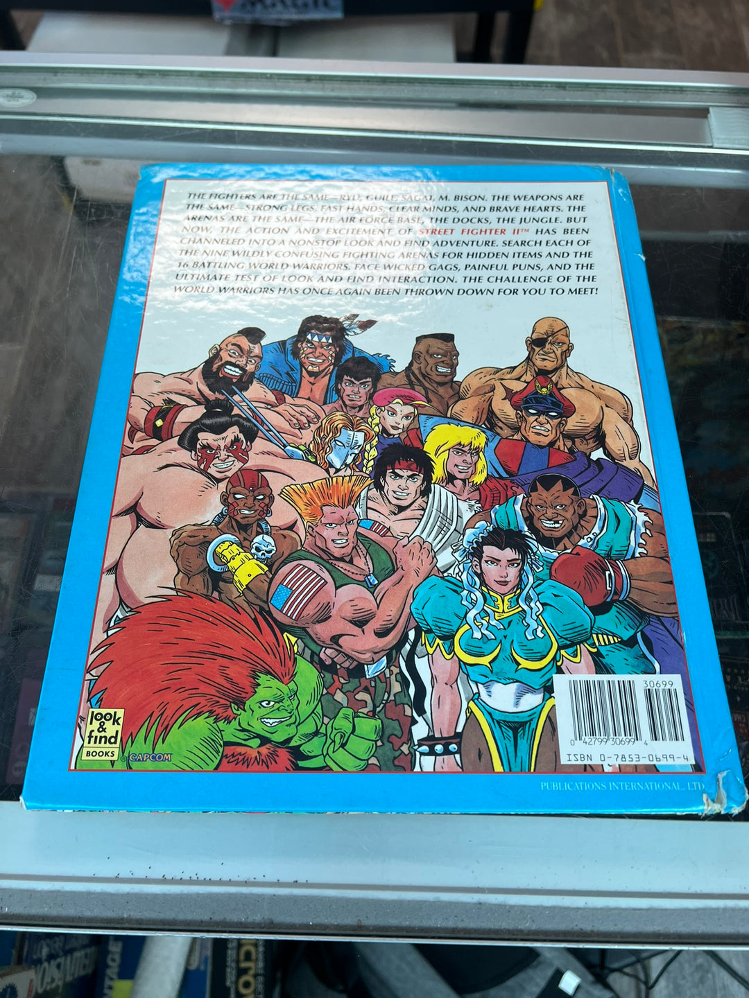 Street Fighter II Look and Find Book (1994, worn spine)  UT81926