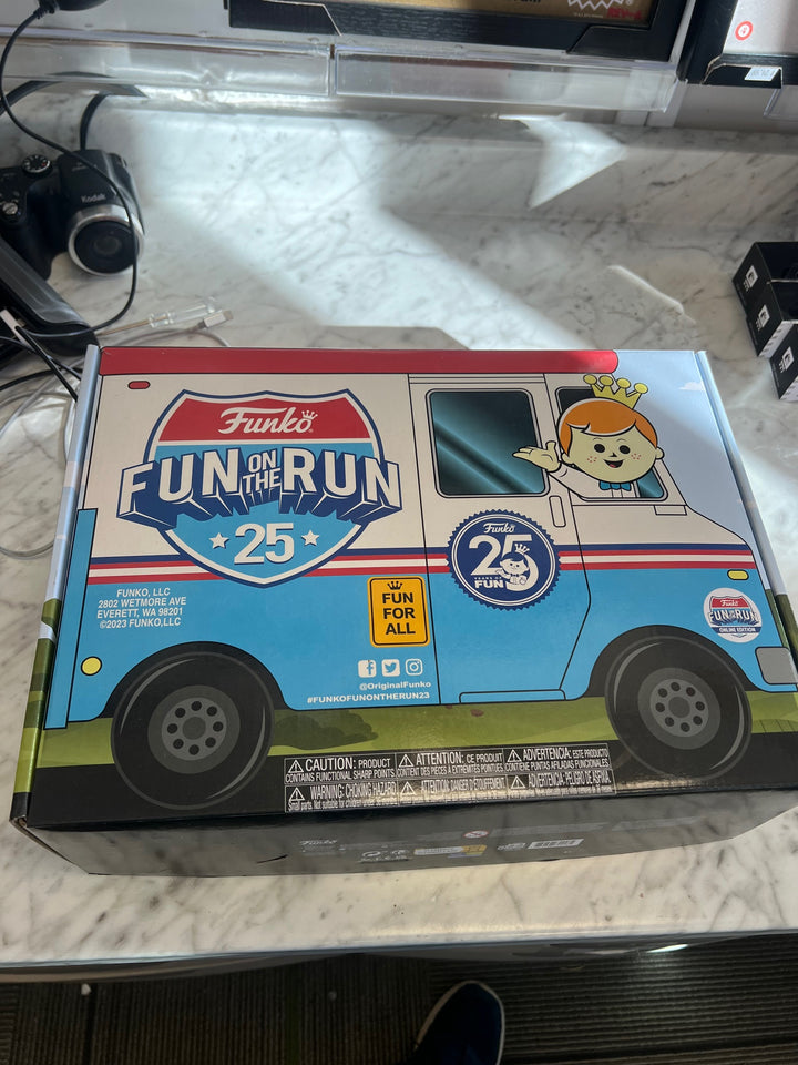 Funko Pop 25th Anniversary Fun on the Run Box (Missing Soda) UT42225
