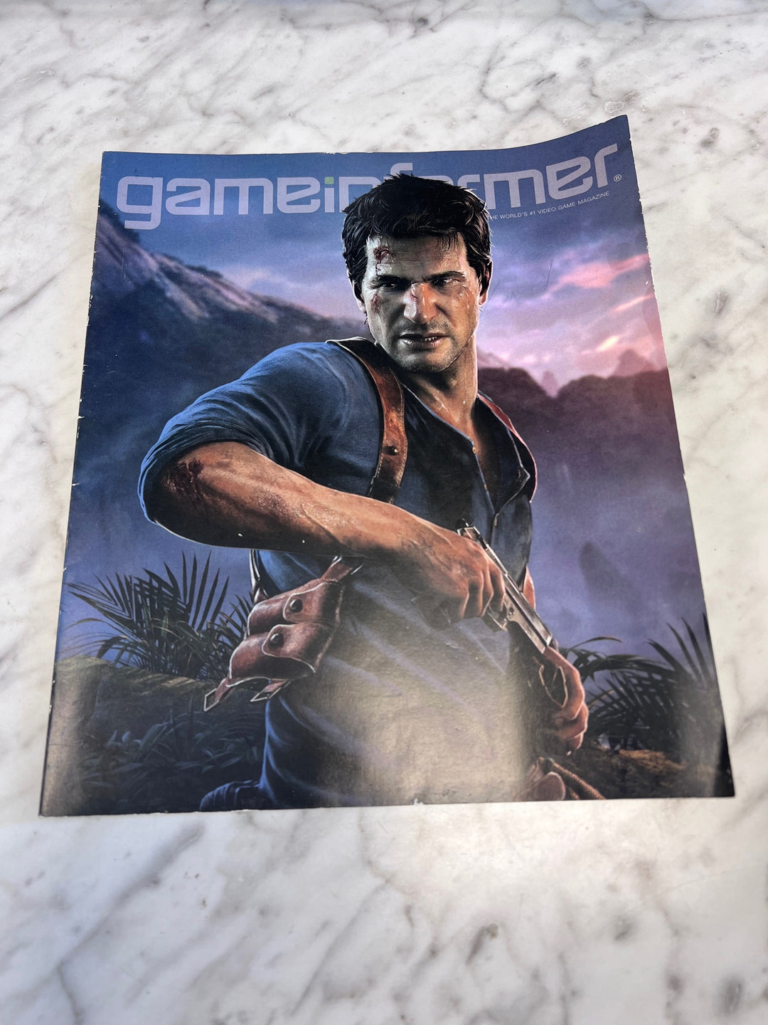 Game Informer Issue #262 (Uncharted 4)   UM101025
