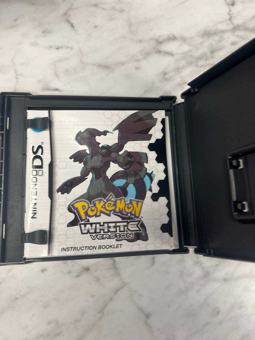 Pokemon White Version for Nintendo DS Case and Manual ONLY CO92524