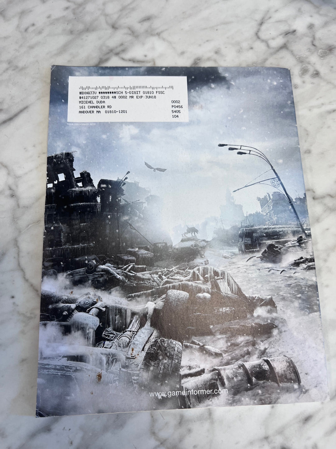 Game Informer Issue #299 (Metro Exodus)   UM101025