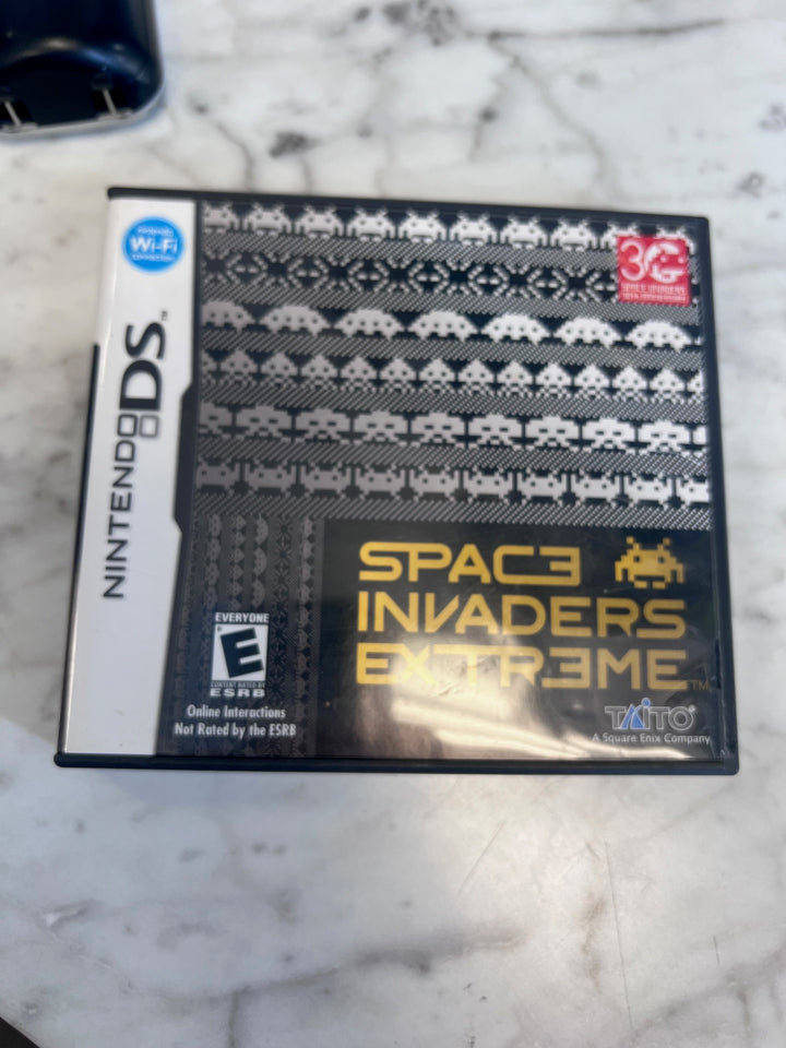 Space Invaders Extreme Nintendo DS CASE & MANUAL ONLY   CO101025
