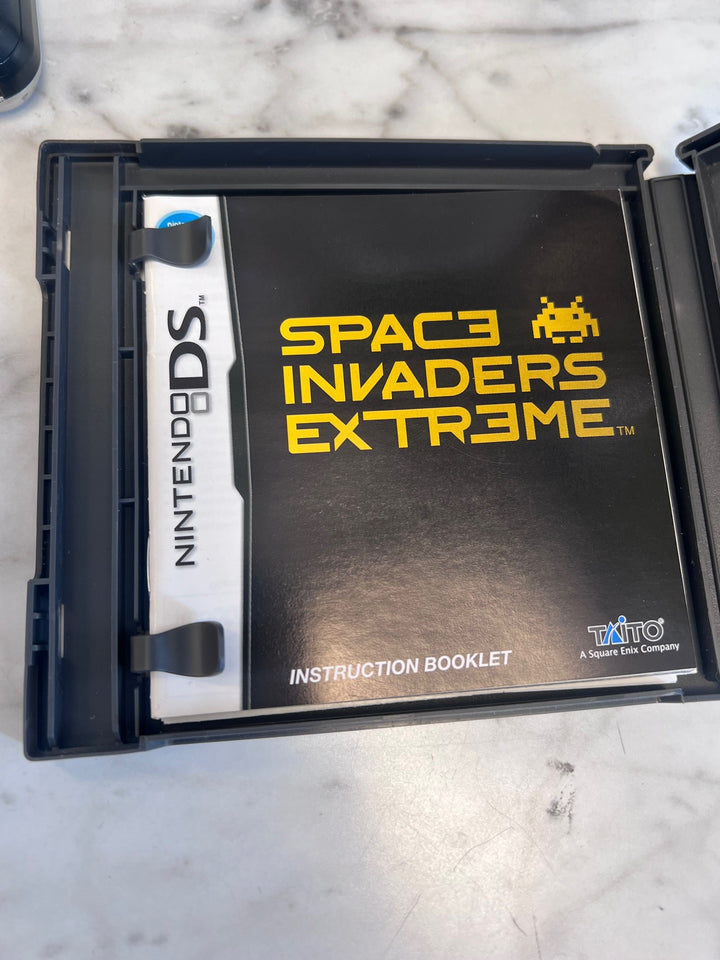 Space Invaders Extreme Nintendo DS CASE & MANUAL ONLY   CO101025