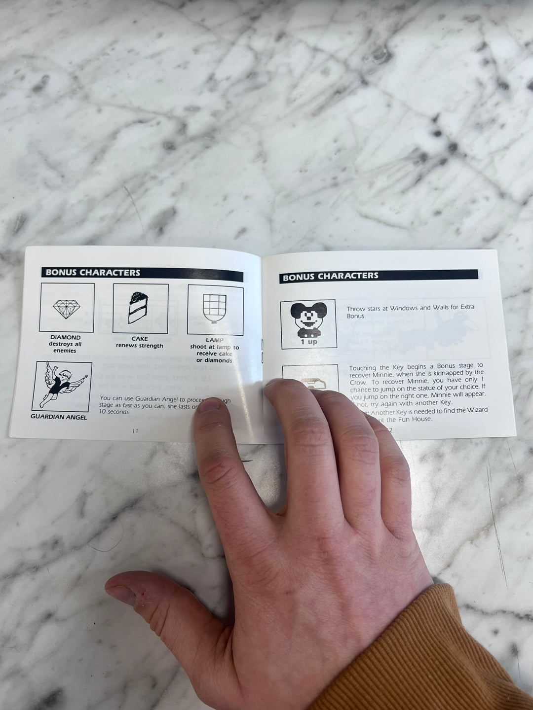 Mickey Mousecapade Original Nintendo NES MANUAL ONLY MO21926