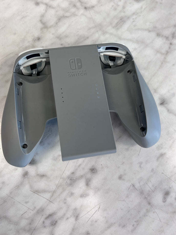 Power A Joy-Con  Charging Grip Plus for Nintendo Switch Gray UA101025