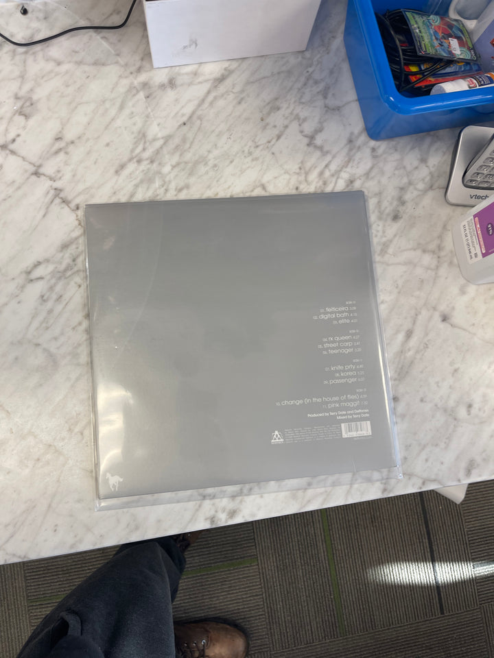 Deftones - White Pony (NM) Condition Vinyl Record  VR12625