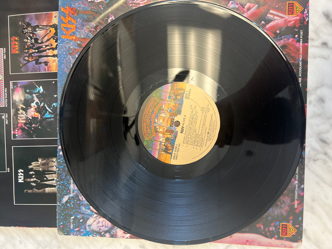 Kiss - Alive II - Vinyl Record DR71124