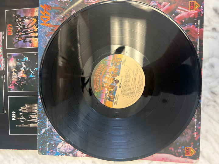 Kiss - Alive II - Vinyl Record DR71124
