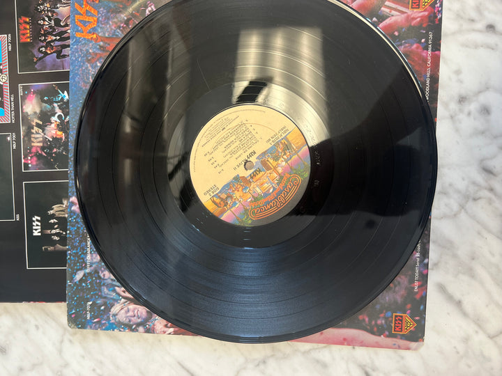 Kiss - Alive II - Vinyl Record DR71124