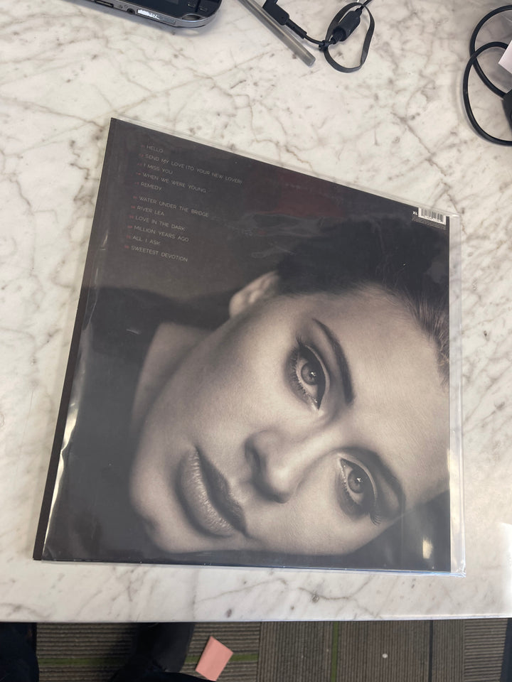 Adele - 25 (NM) Condition Vinyl Record  VR12825