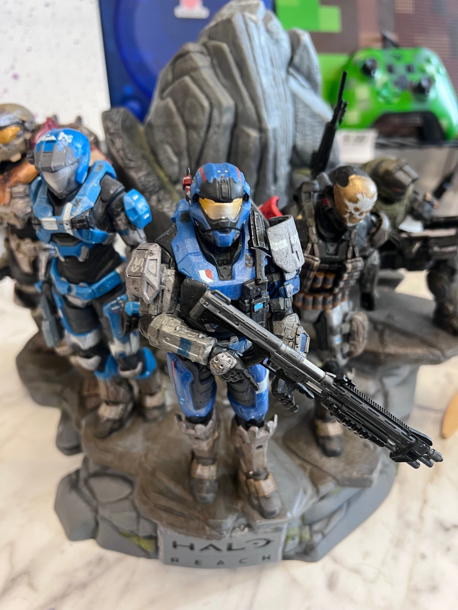 2010 Halo Reach Legendary Edition Noble Team Statue Complete With