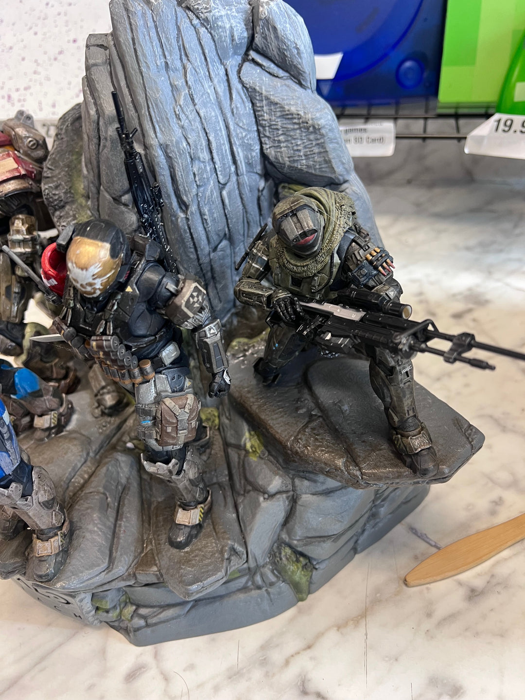 2010 Halo Reach Legendary Edition Noble Team Statue Complete With Weapons UT101425