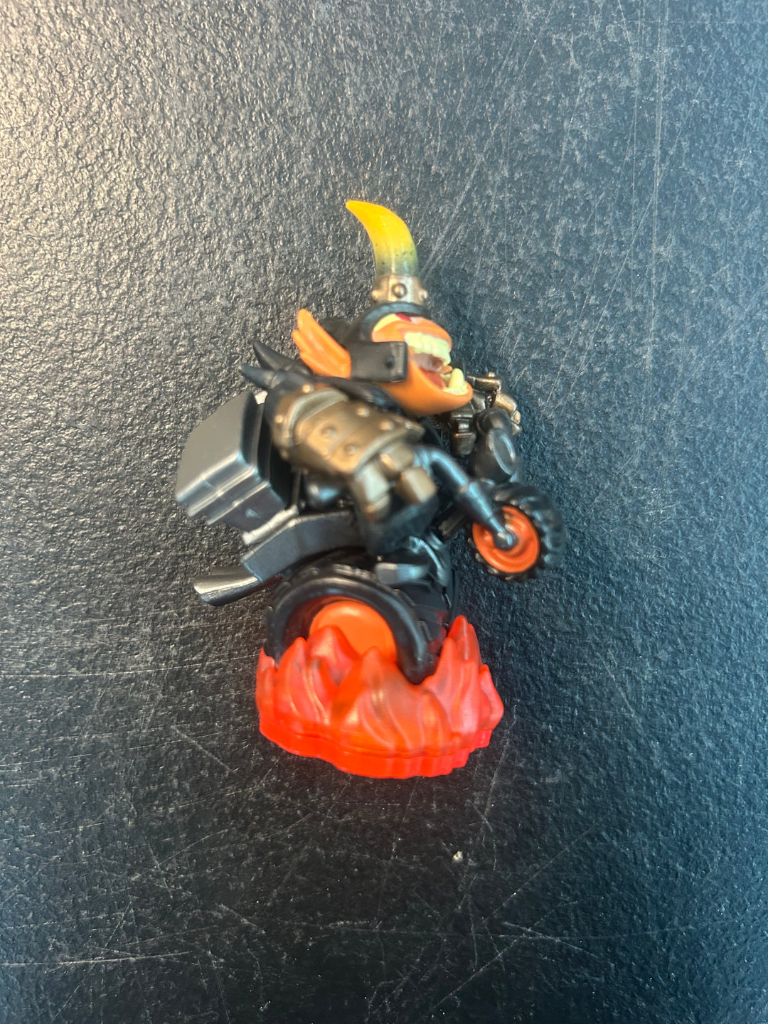 Skylanders Trap Team Hog Wild Fryno Figure SL2426