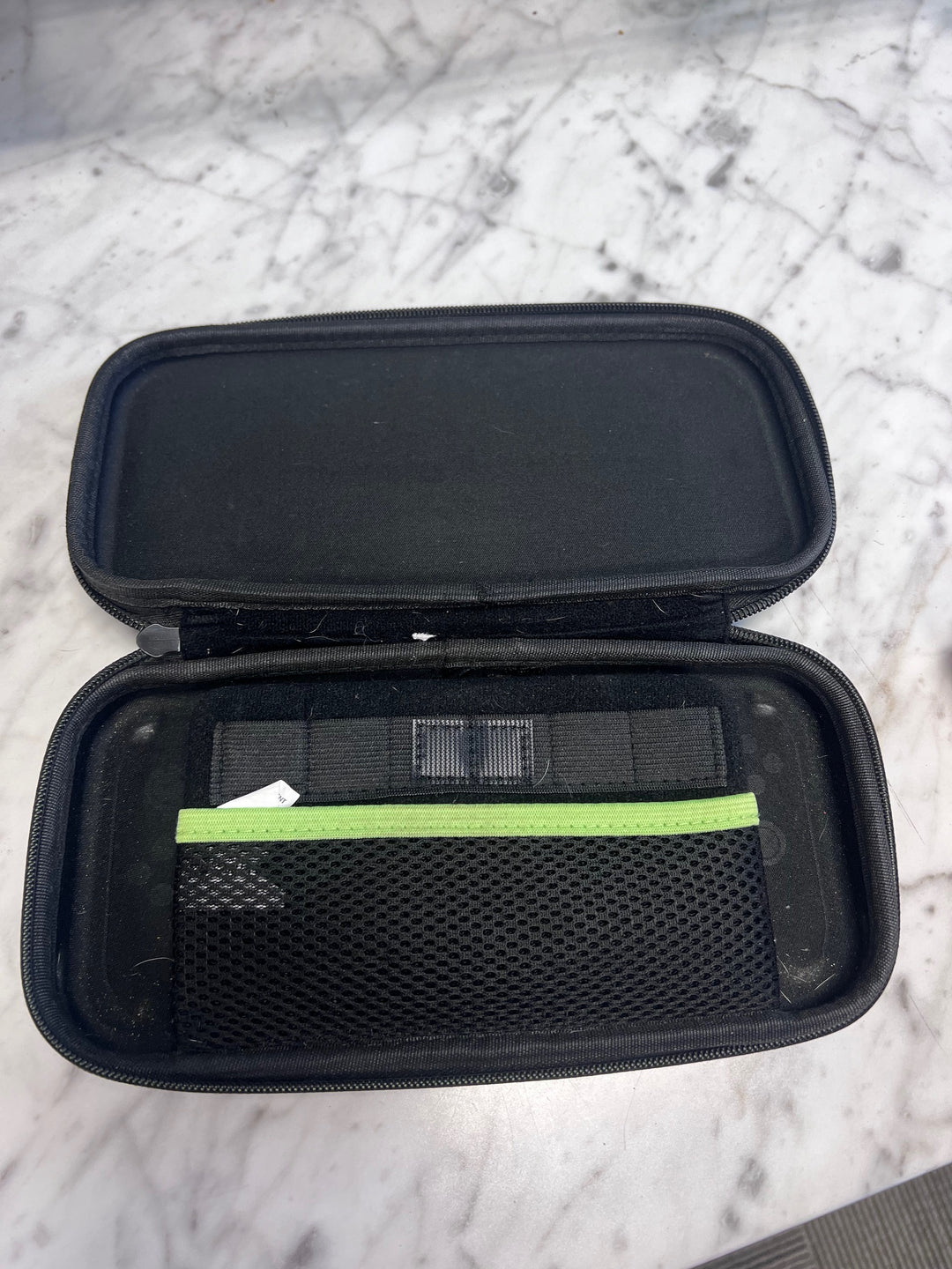 8-Bit Zelda Nintendo Switch Soft Carry Case (Worn/Needs cleaning) UA101425