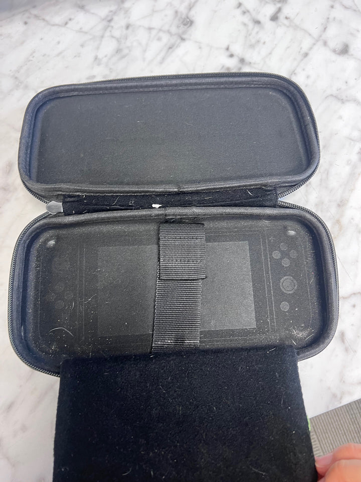 8-Bit Zelda Nintendo Switch Soft Carry Case (Worn/Needs cleaning) UA101425