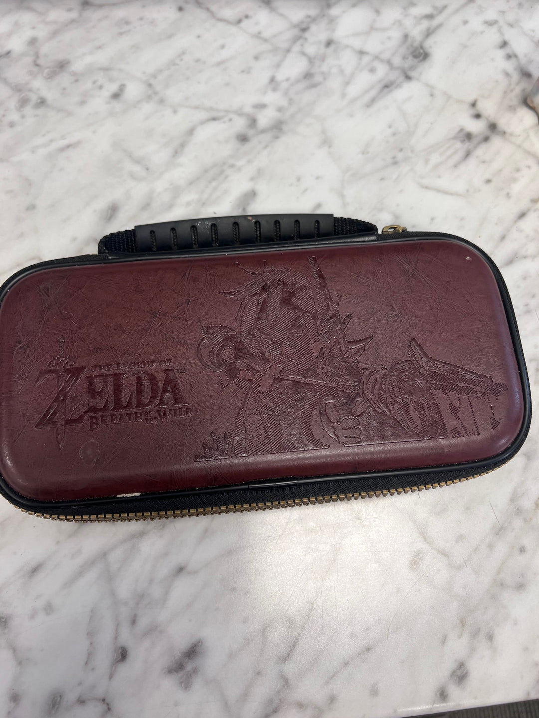 Zelda Breath of the Wild Nintendo Switch Leather Soft Carry Case (Worn/Needs cleaning) UA101425