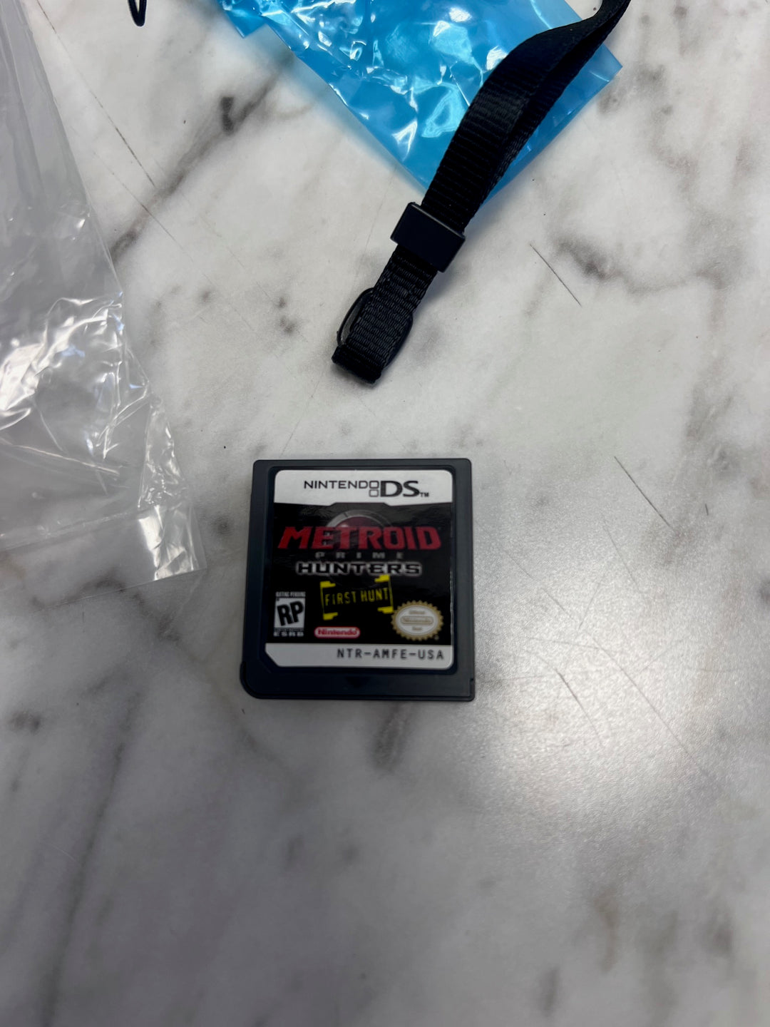 Nintendo DS Console BOX ONLY NO SYSTEM w/ Metroid Prime Hunters First Hunt UA101425