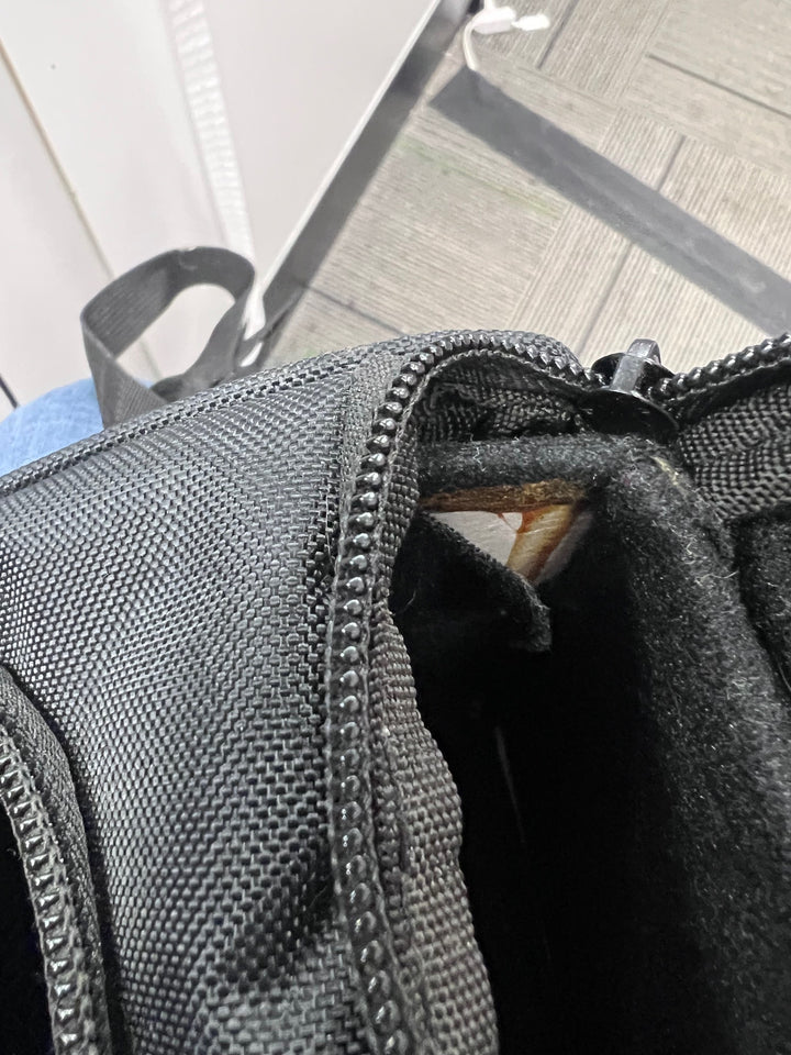 Official Nintendo Gameboy(?) Soft Carry Case Black UA101425