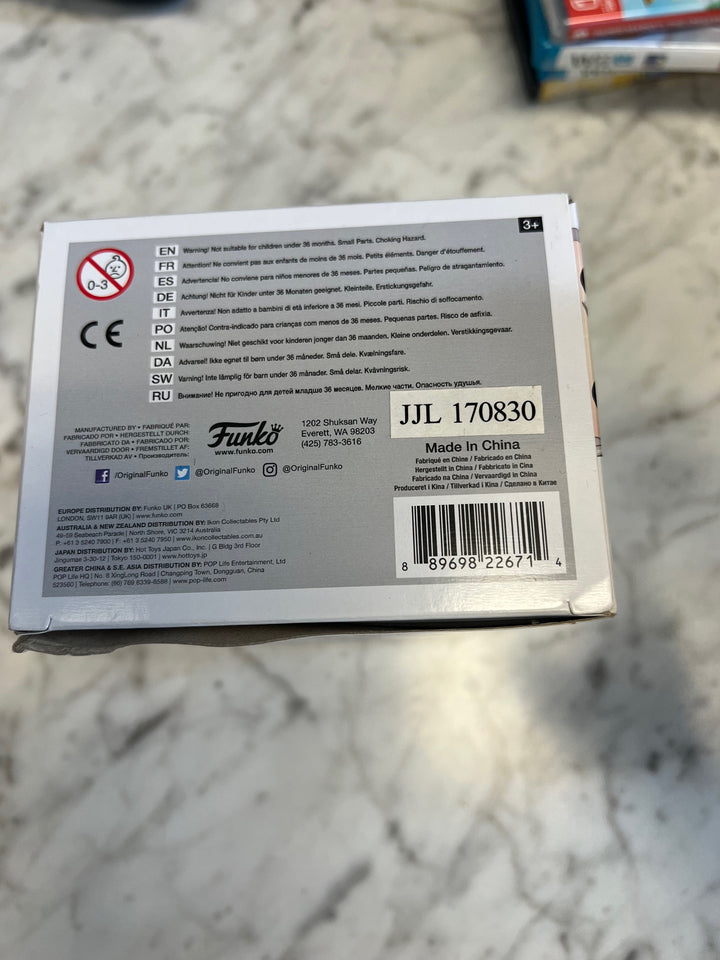 Funko Pop! Young Victor #291 Yuri On Ice!!! Beat Up Box   FP72325