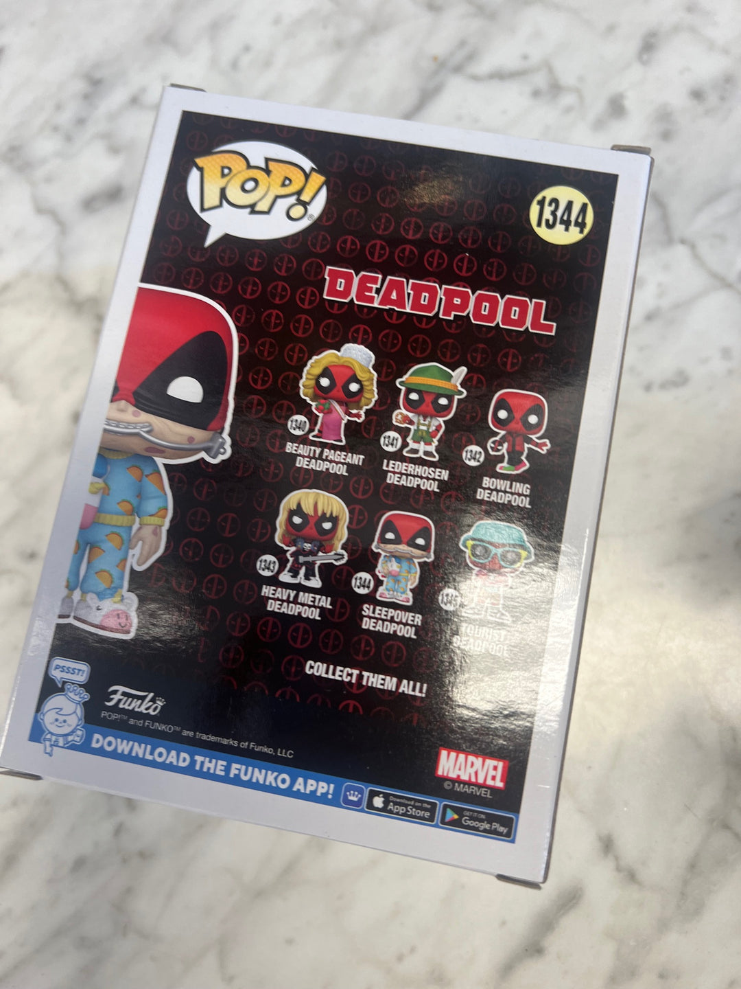 Funko Pop! Sleepover Deadpool #1344 Marvel P72325