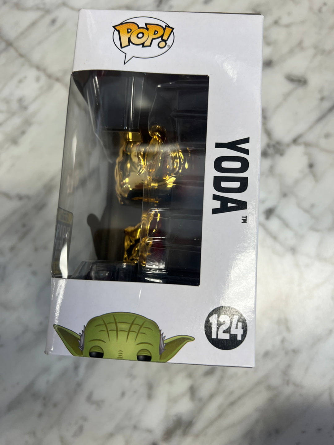 Funko Pop! Vinyl: Star Wars Yoda (Gold/Chrome) Celebration (Exclusive) #124 FP10124