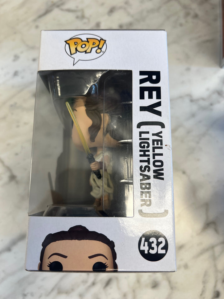 Funko Pop! Rey (Yellow Lightsaber) #432 Star Wars P72325