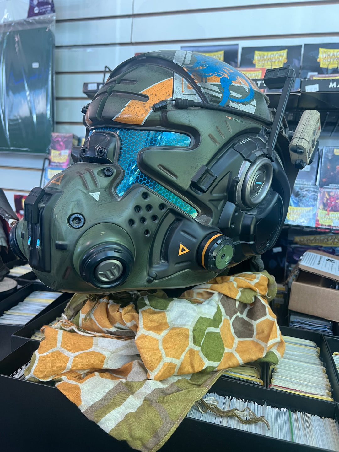 EA Titanfall 2 Vanguard SRS Edition Light-up Replica Helmet Tested Working Light   PO9626