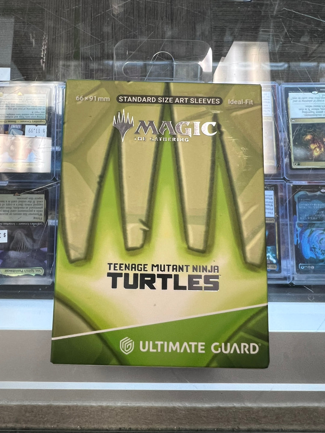 Magic the Gathering x TMNT Art Sleeves (100 Standard Size) Turtle Planeswalker Symbol NA31126