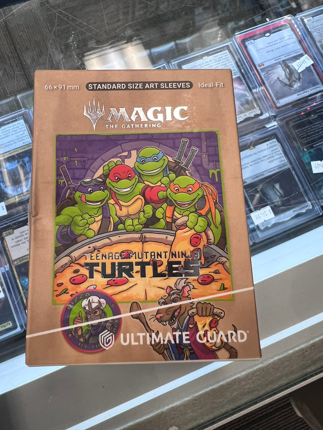 Magic the Gathering x TMNT Art Sleeves (100 Standard Size) - Pizza Box NA31126