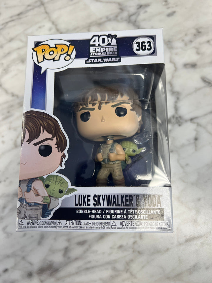 Luke Skywalker and Yoda Star Wars Funko Pop figure 363 FP10124