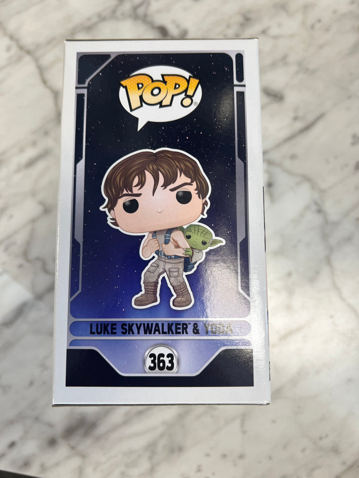 Luke Skywalker and Yoda Star Wars Funko Pop figure 363 FP10124