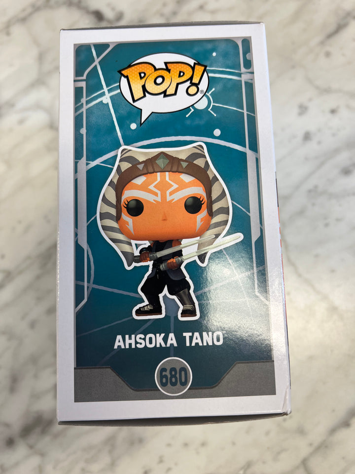 Ahsoka Tano 680 Funko Pop Star Wars Hot Topic Exclusive FP72324