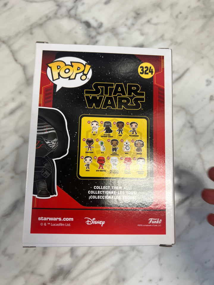 Funko Pop! Vinyl: Star Wars Kylo Ren Supreme Leader Amazon (Exclusive) #324 FP10124