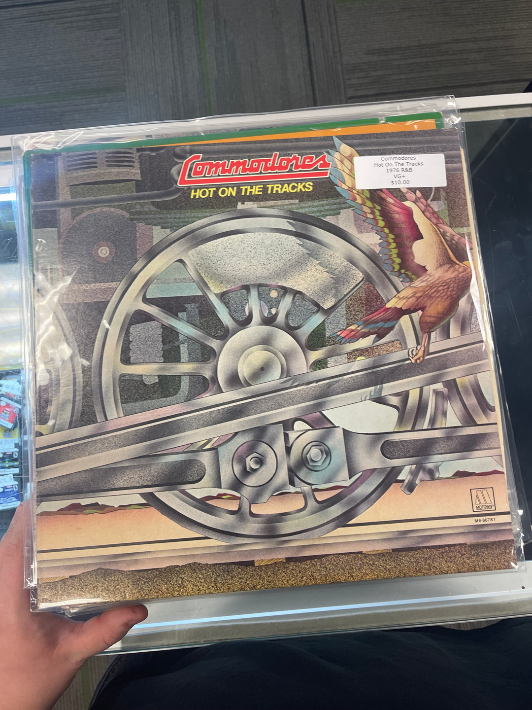 Commodores - Hot on The Tracks (VG+) Condition Vinyl Record  UR91125