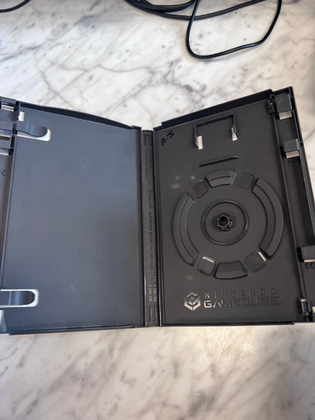 Dragon Ball Z Budokai 2 Nintendo Gamecube CASE ONLY  CO102425