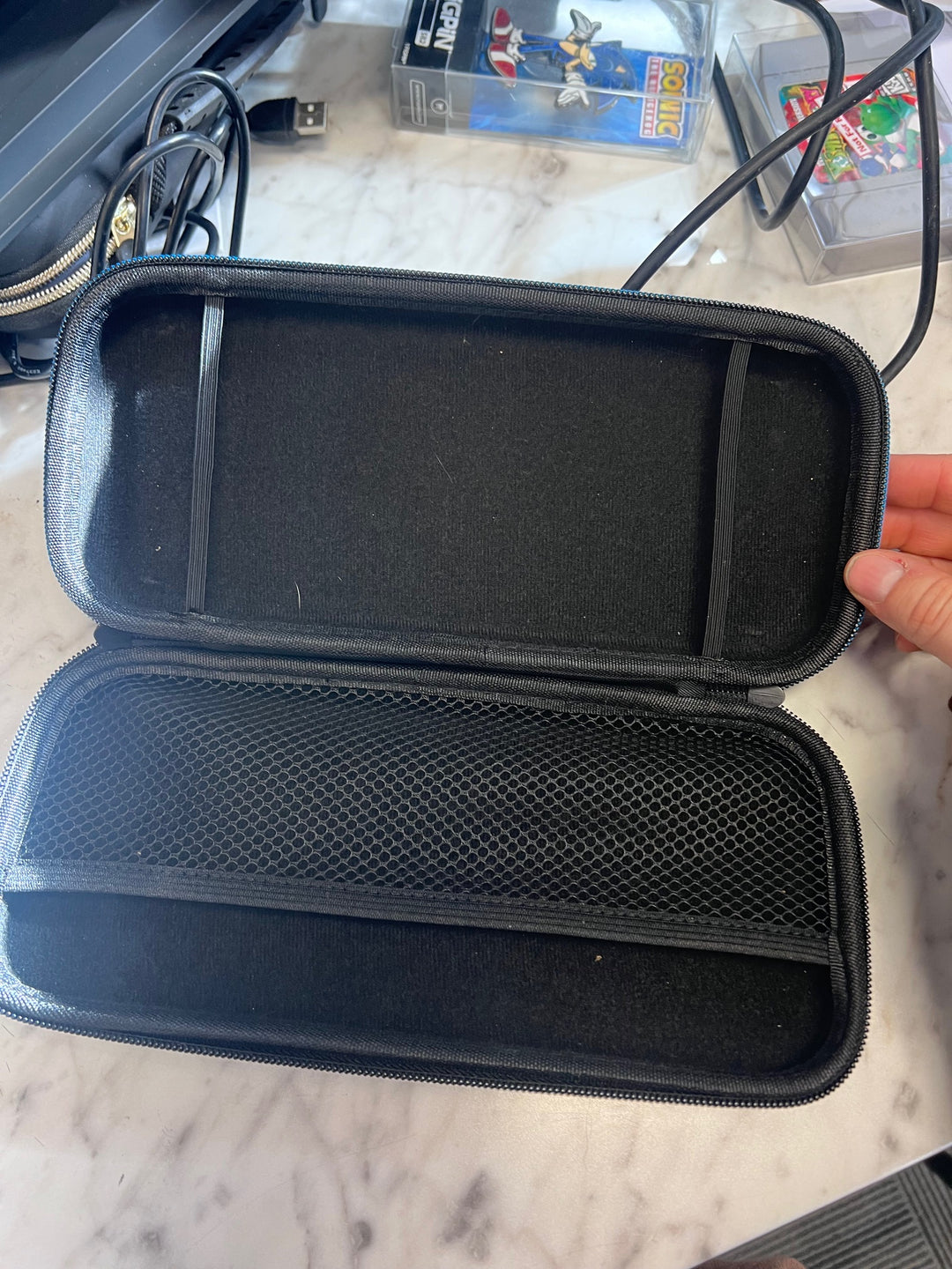 Generic Nintendo Switch Soft Carry Case - Black/Blue  UA102525