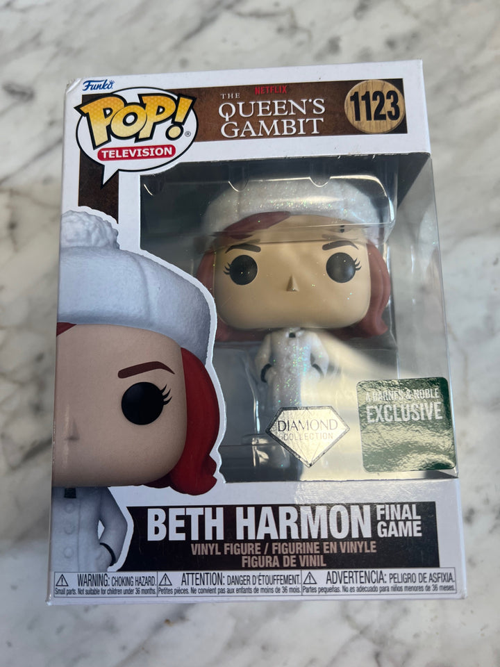 Funko Pop! Beth Harmon #1123 Queen's Gambit Diamond Glitter Damaged Corners P72325