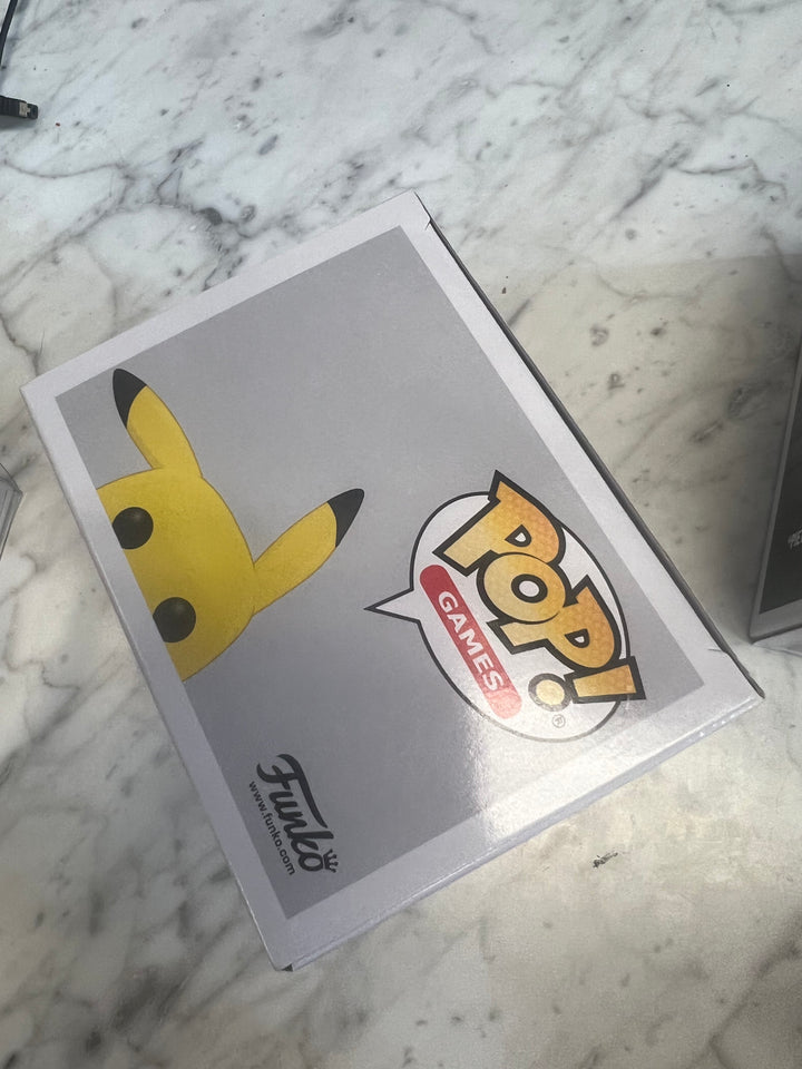 Funko Pop! Vinyl: Pokémon - Pikachu #842 FP72924