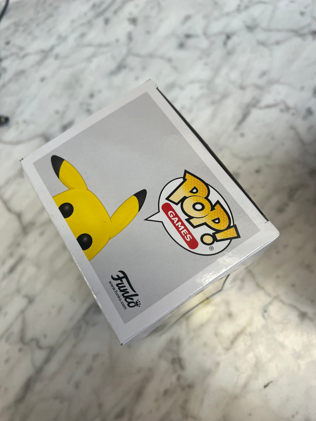 Funko Pop! Pokemon Pikachu Diamond Collection #553 FP72924