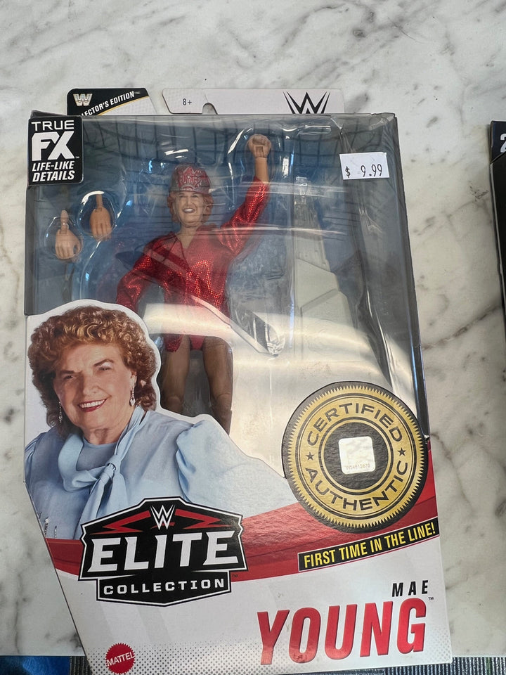 WWE Elite Collector’s Edition Mae Young Mattel Wrestling Action Figure