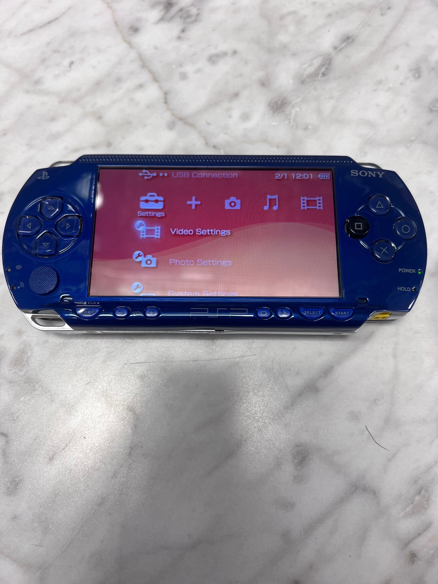 SONYよりPSP(PlayStation Portable) Amazon.com: Sony PSP Slim and Lite 3000 Series Handheld Gaming